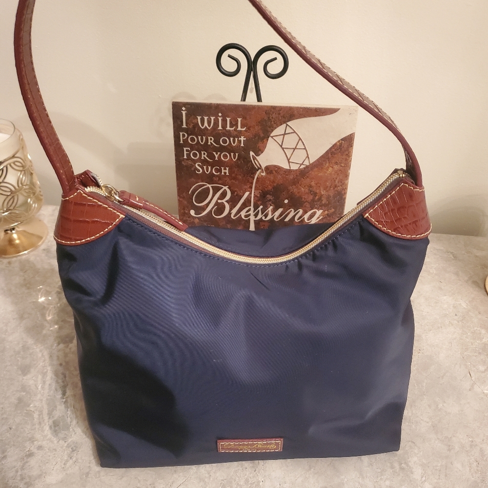 Dooney and Bourke shoulder bag